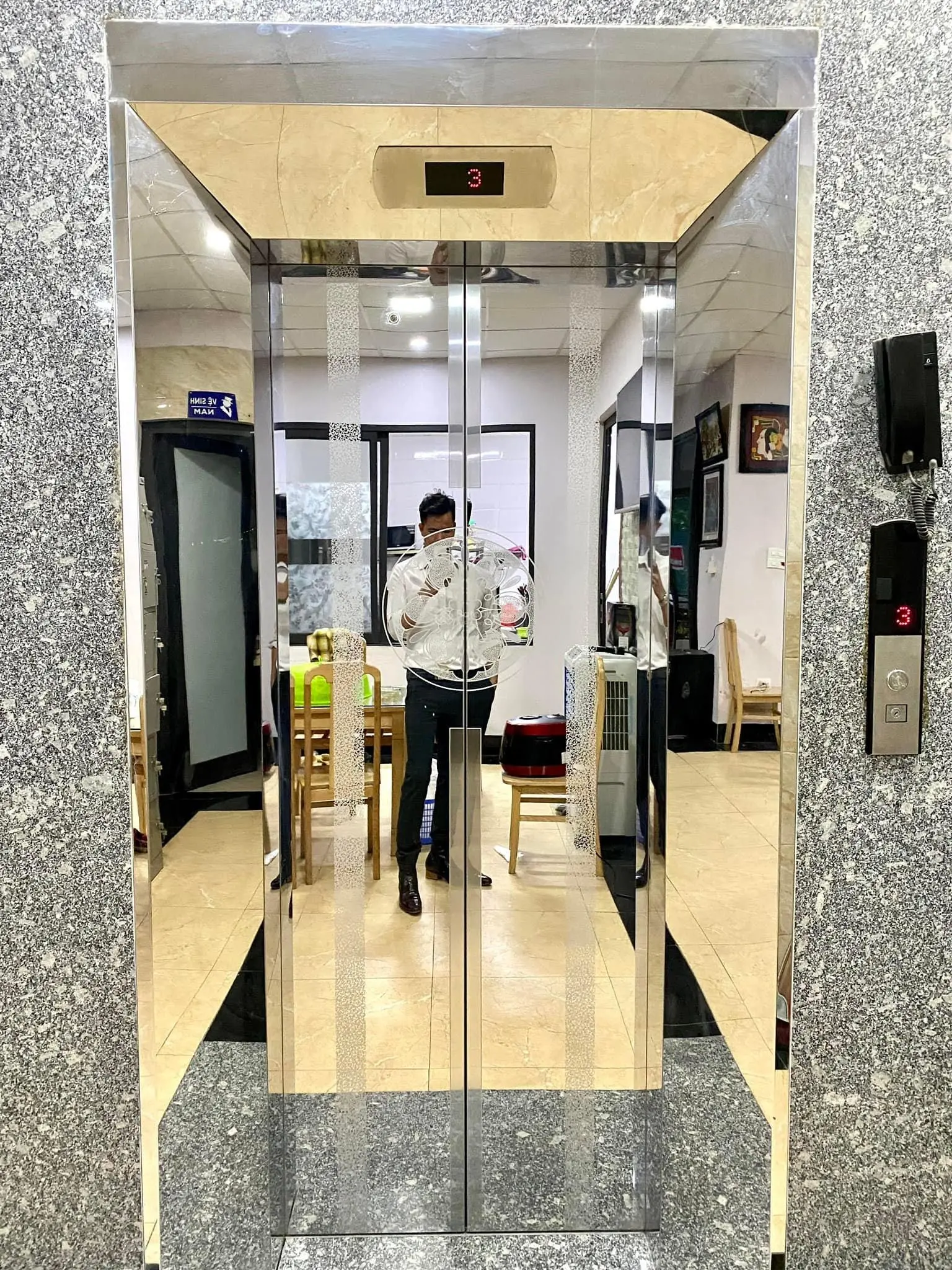 Bán nhà GĐ Đạt Trần Đăng Ninh - Nguyễn Phong Sắc 55m2, 45 chỗ, thang máy, nhỉnh 13 tỷ, ở, cho thuê