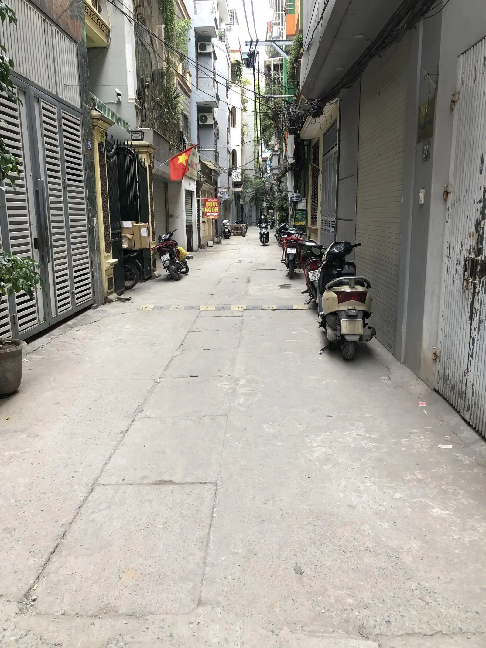 Bán gấp nhà 8PN, 6WC tại Nguyễn Khang, 27,6 tỷ, 72,5m2, chính chủ