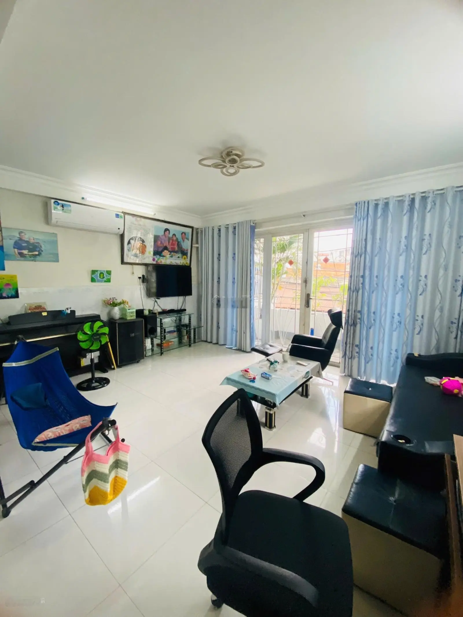 Bán nhà mặt tiền kinh doanh đường Hồng Hà, 200m2 (10x20) xây 7 tầng hầm, khu sân bay sầm uất