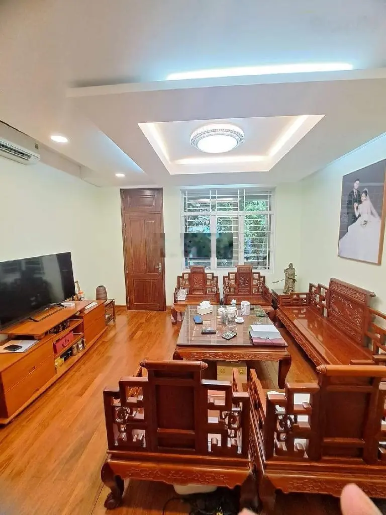 Bán biệt thự liền kề làng việt Kiều châu âu phố Nguyễn văn lộc 79m2-22 tỷ 500