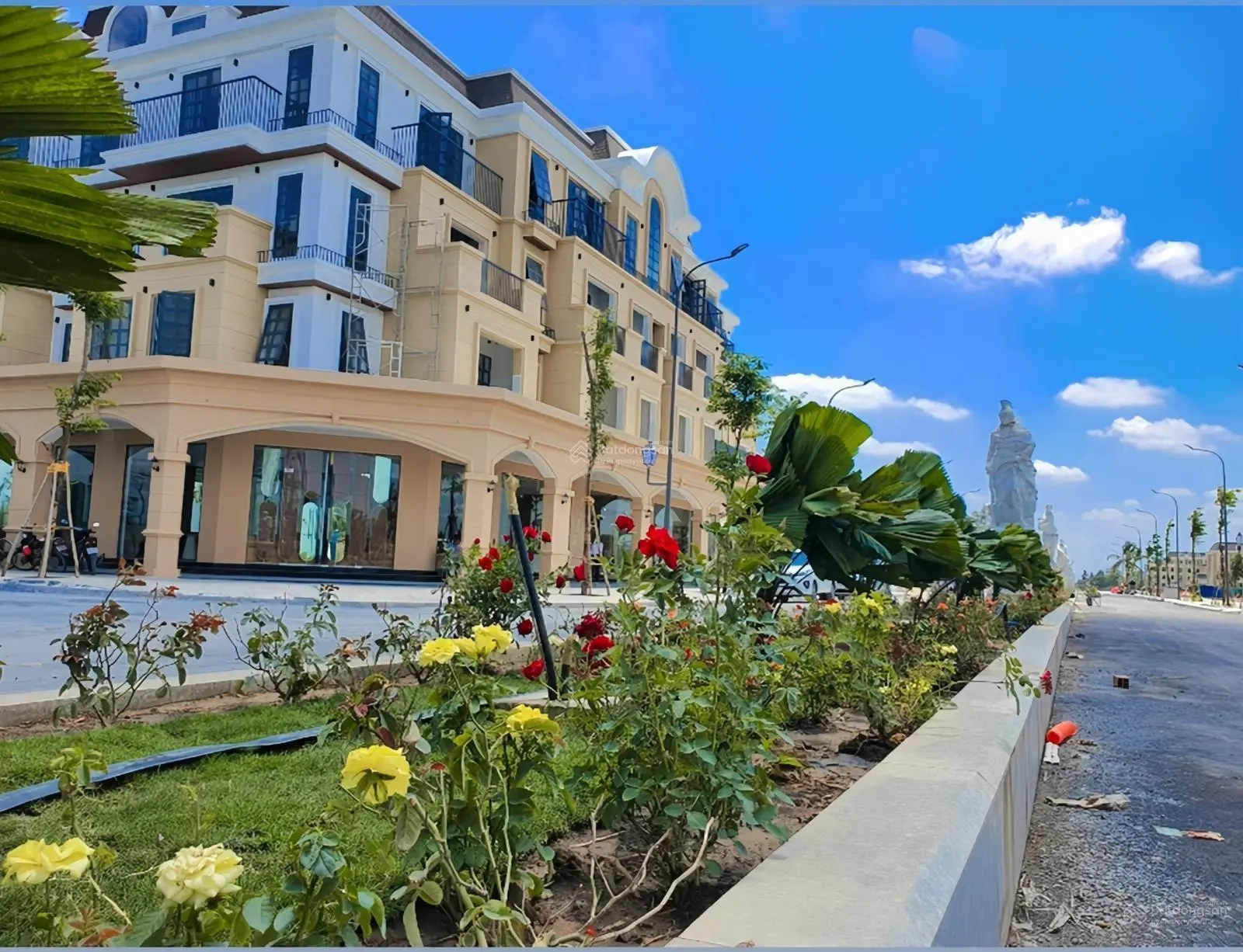 Suất nội bộ CĐT 108m2 giá 1 tỷ 735 triệu bao thuế phí ngay trung tâm hành chính mới Thủ Thừa