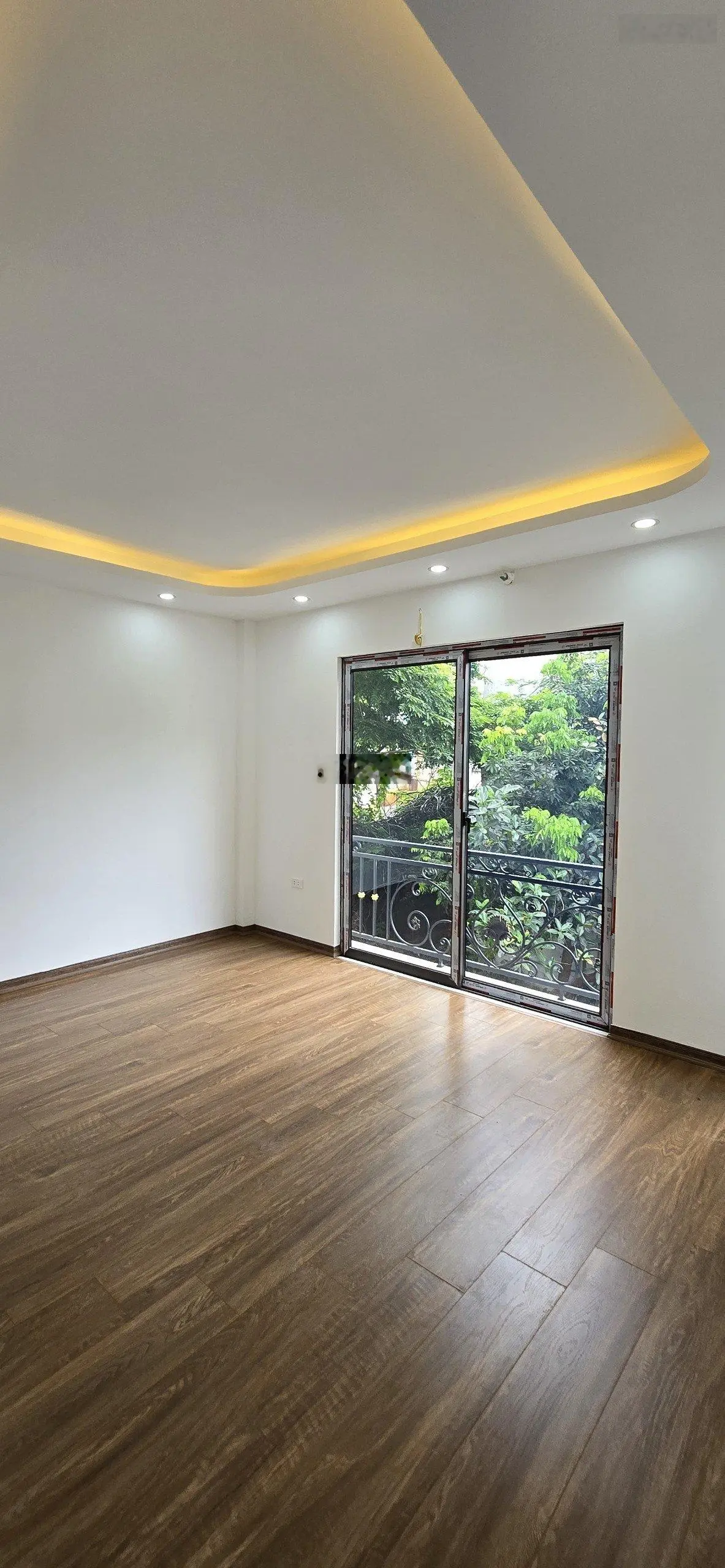 Rẻ nhất hoài đức! nhà 4t*56m2, có sân để xe riêng. xây độc lập, ô tô đỗ cửa.cách đl.thăng long 200m
