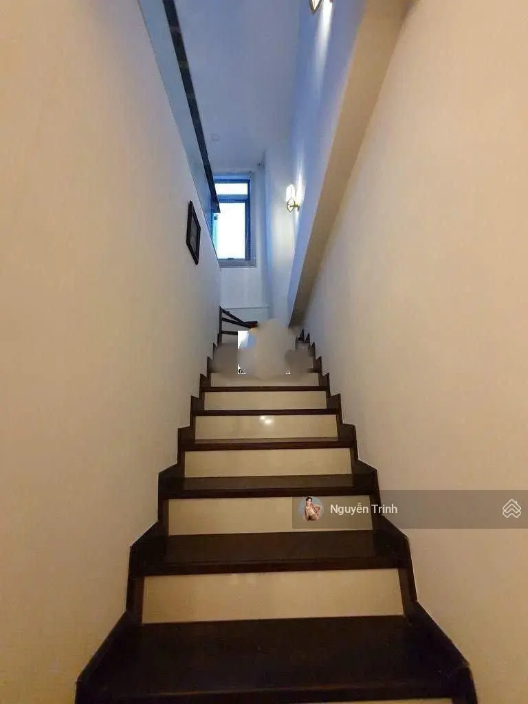 Quá ngộp Nhà 2 mặt tiền kinh doanh 1T2L, đường thông ôtô Ra Vincom Võ Văn Ngân Thủ Đức, ngang 5,5m