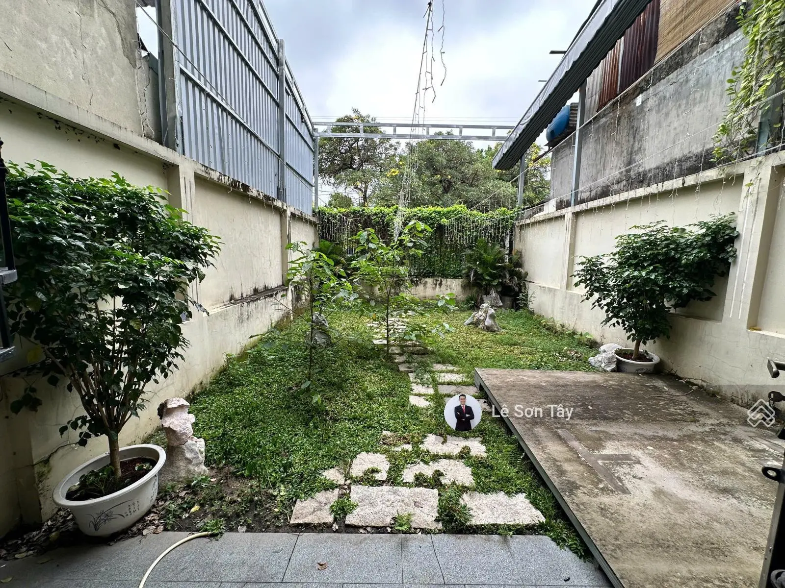 Bán nhà 04 tầng khu biệt thự Kiều Đàm, P. Tân Hưng, Quận 7. DT: 6m x 34m, giá bán: 20 tỷ