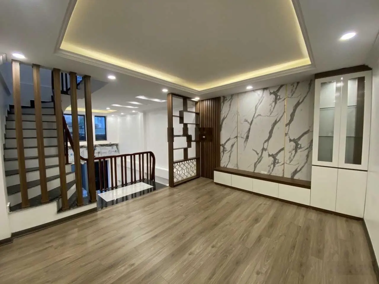 Bán nhà Xa La Mậu Lương căn góc 4 tầng xây mới mặt ngõ rộng ô tô kinh doanh 40m2 giá chỉ hơn 6 tỷ