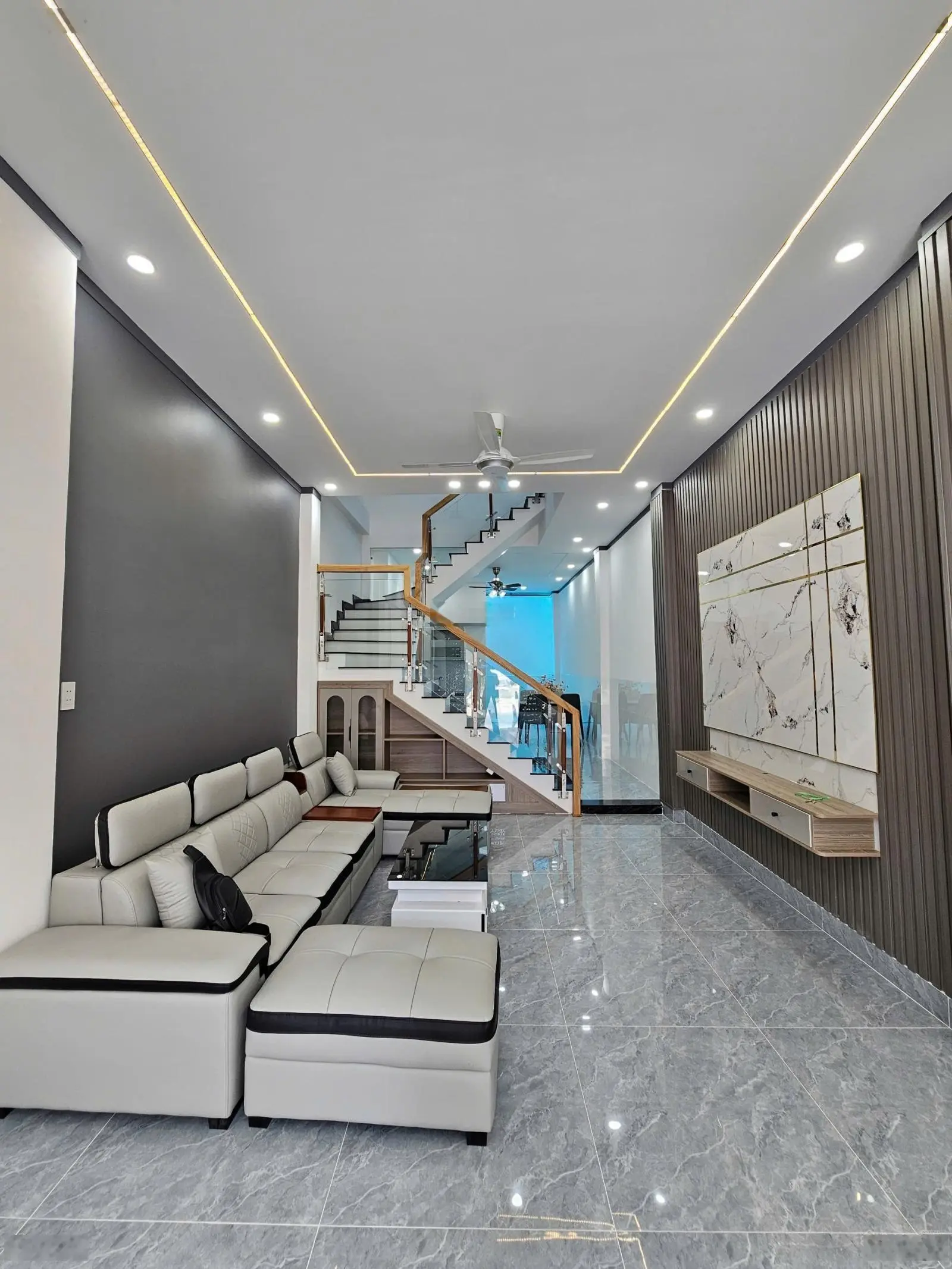 Nhà Mặt Tiền Kinh Doanh: 4Tỷ200_72m2 Nhà 1 Trệt 1 Lầu KDC Phú Hồng Thịnh 8, P.Bình Chuẩn, Thuận An