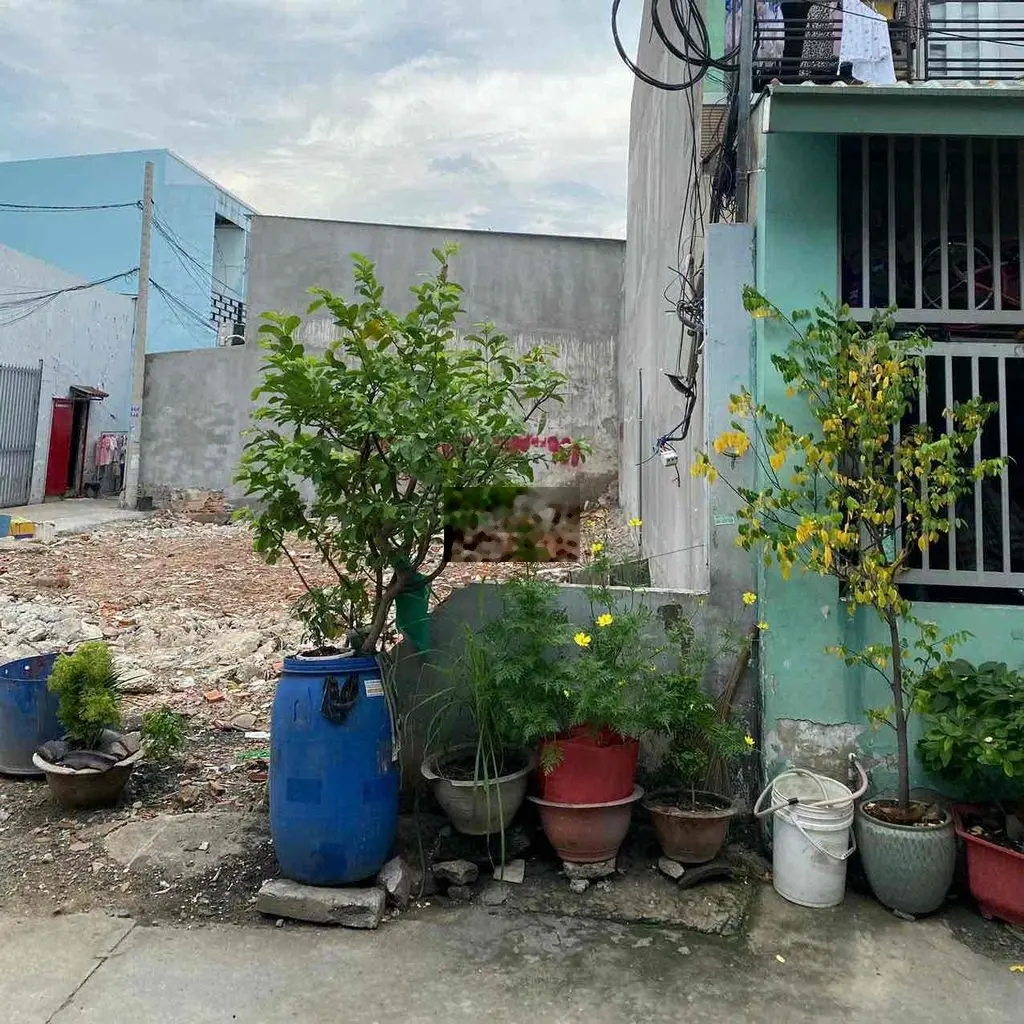 Bán gấp hẻm 881 Quốc Lộ 1. Giá 3.75 tỷ
