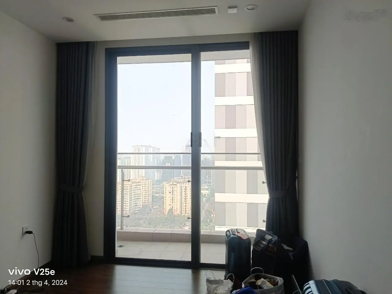 Bán căn 2PN + 1 tòa The Sun Mễ Trì, giá 4,6 tỷ. LH