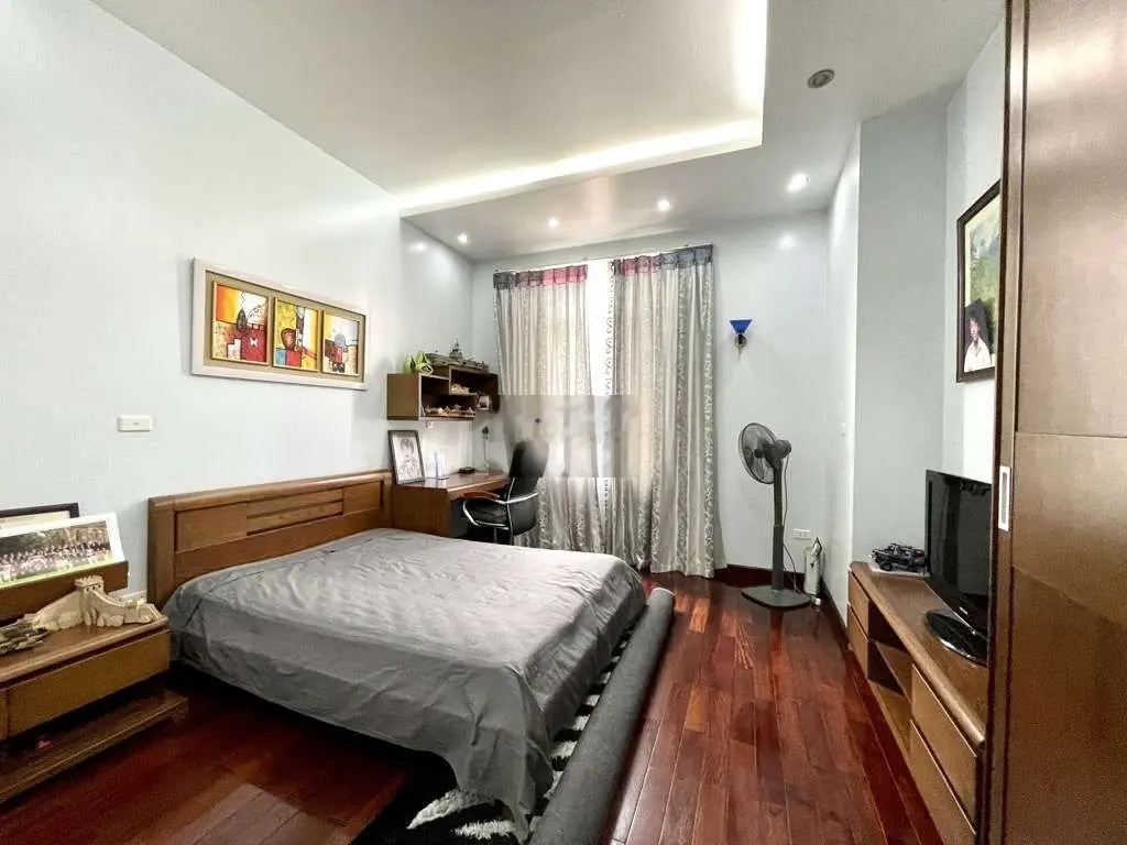 Bán nhà Mễ Trì, ngõ thông Ô Tô - kinh doanh giá chỉ 9.3 tỷ.
