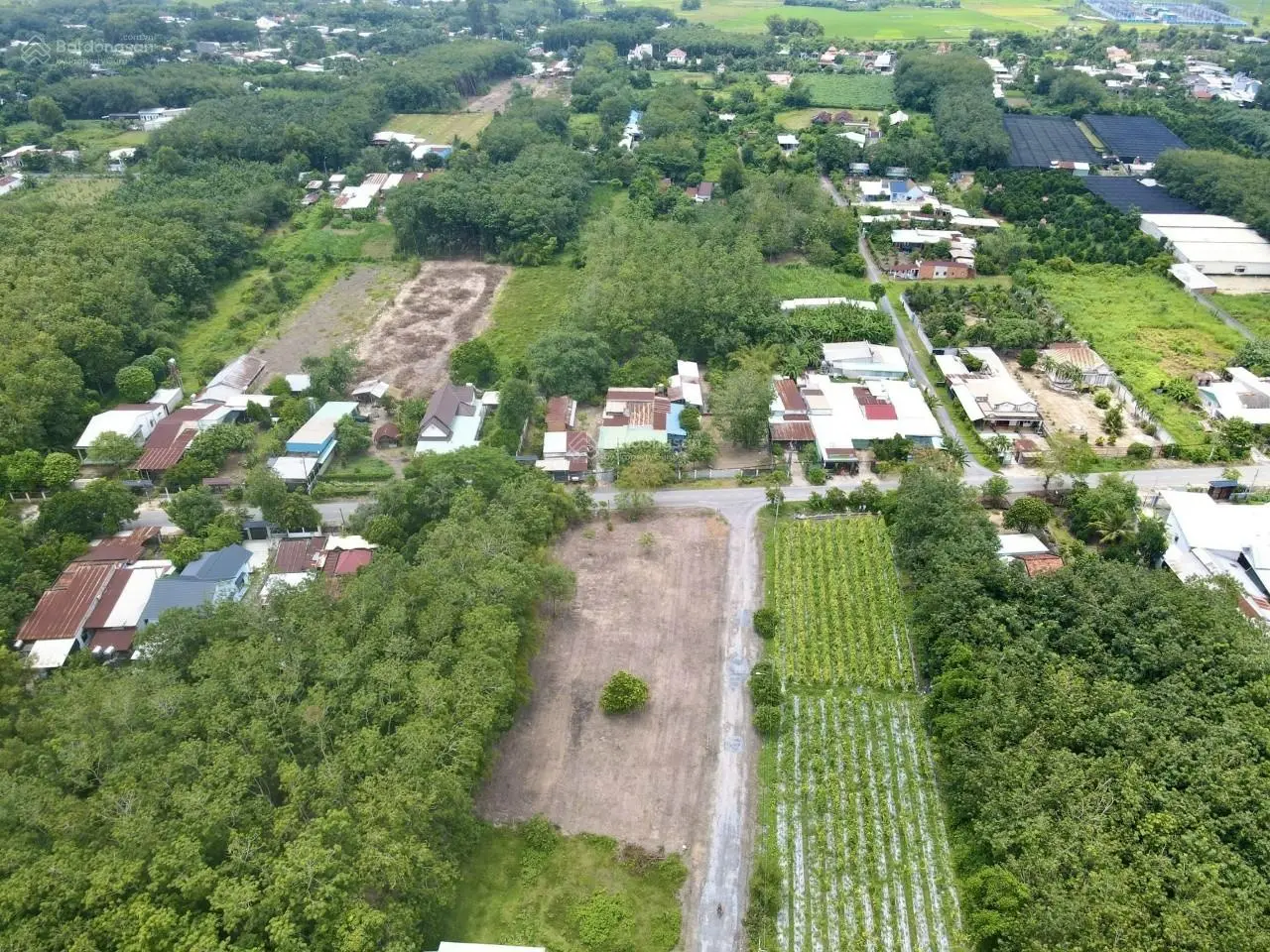 Bán lỗ mặt tiền đường Nhuận Đức thổ cư hoàn toàn vị trí đắc địa trung tâm hành chính xã