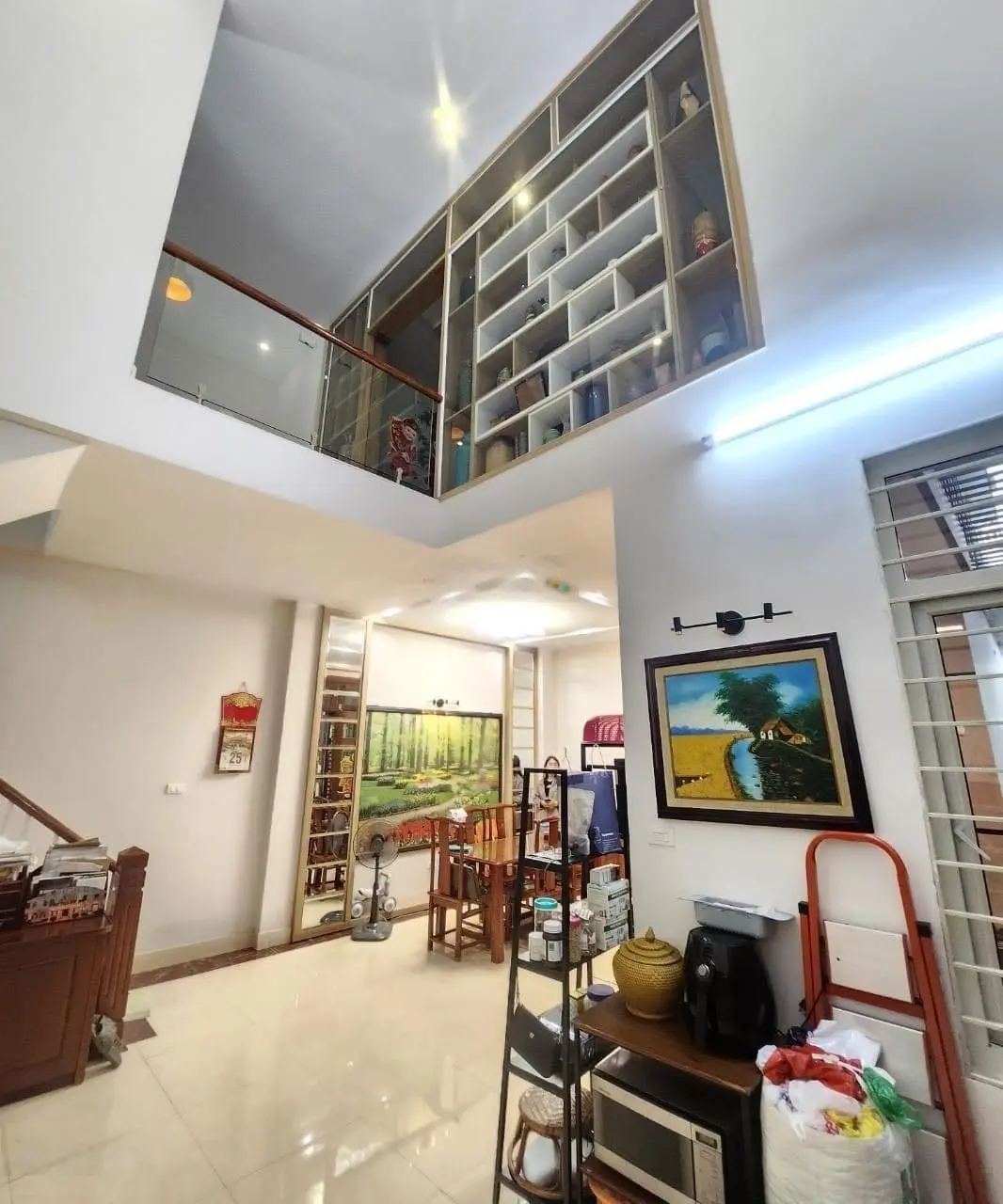 Đây rồi! Nhà đẹp ở ngay 57m2 - 5 tầng - MT 4m - Lạc Long Quân, Tây Hồ - 50m ô tô tránh - chỉ 7.2 tỷ