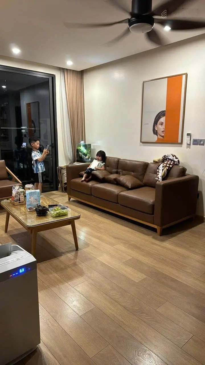 Chính chủ gửi bán căn 83m2 - chung cư 6th Element, giá thỏa thuận. Full nội thất. LH 0559 009 ***