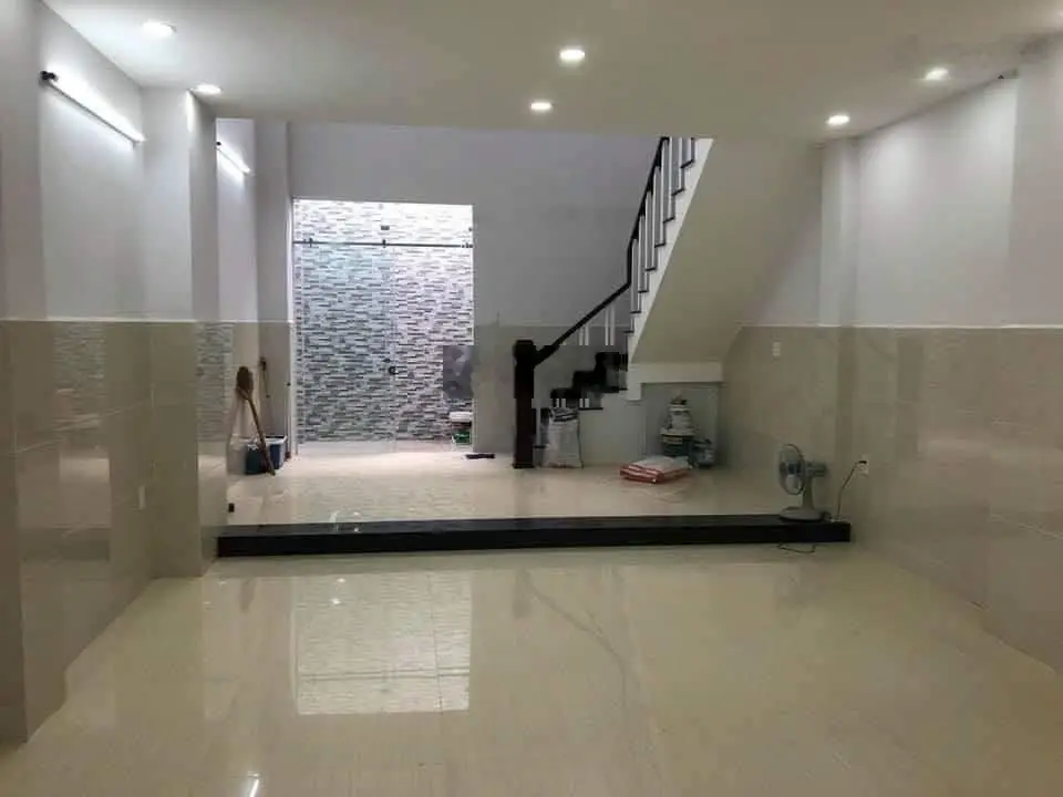 HXH Chu Văn An P12 4,7x12m vuông vức trệt lửng 2 lầu ST gồm 7PN, doanh thu 30tr/tháng