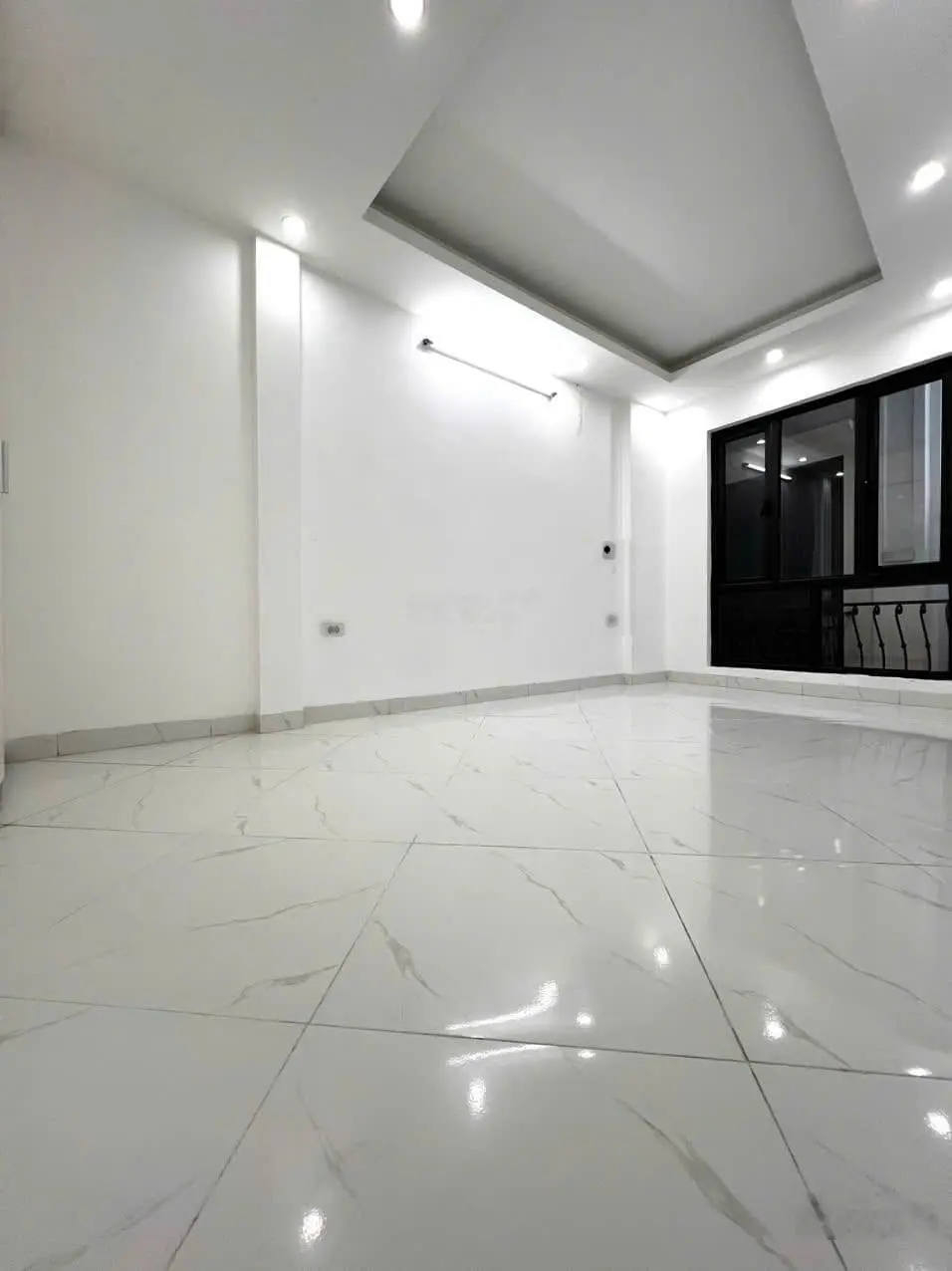 Bán nhà Yên Nghĩa, Hà Đông, 33m2, 5 tầng đẹp, tổ trong đê gần KĐT Đô Nghĩa, gần đường Lê Văn Lương