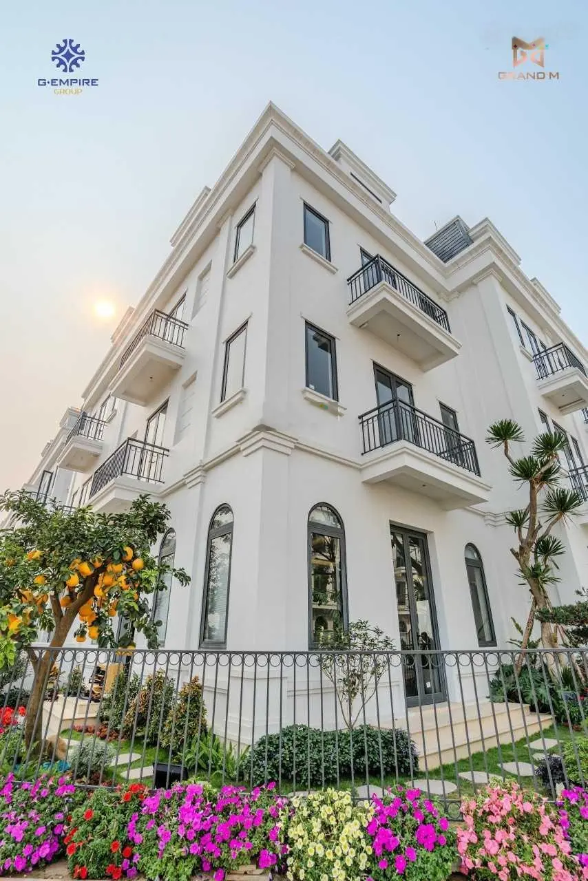 Biệt thự nhà vườn duy nhất tại trung tâm Quận Hà Đông, sổ đỏ cầm tay. LH: 0919 561 ***