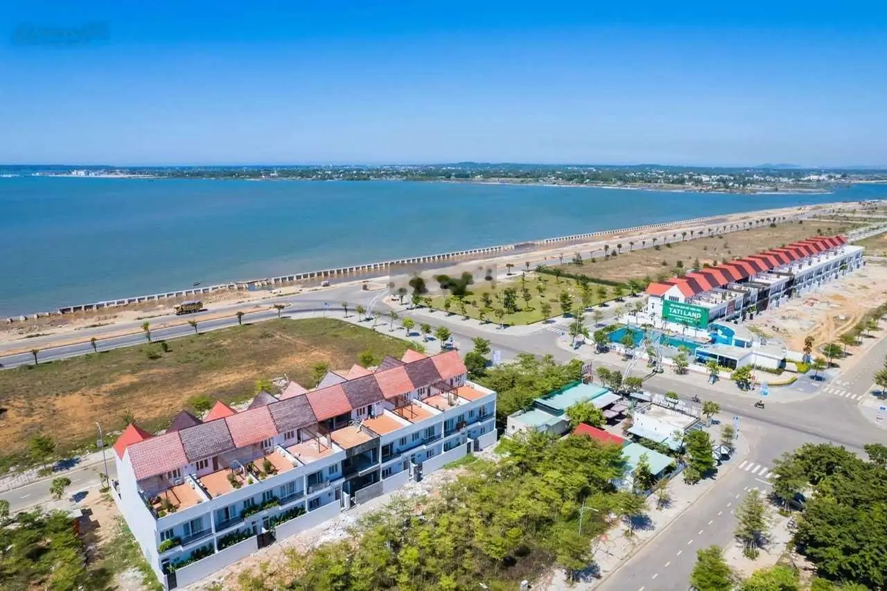 Sụp hầm Vịnh An Hòa - Lô hướng biển ngay gần công viên và biệt thự chỉ 1 tỷ 4 LH 0919 832 ***