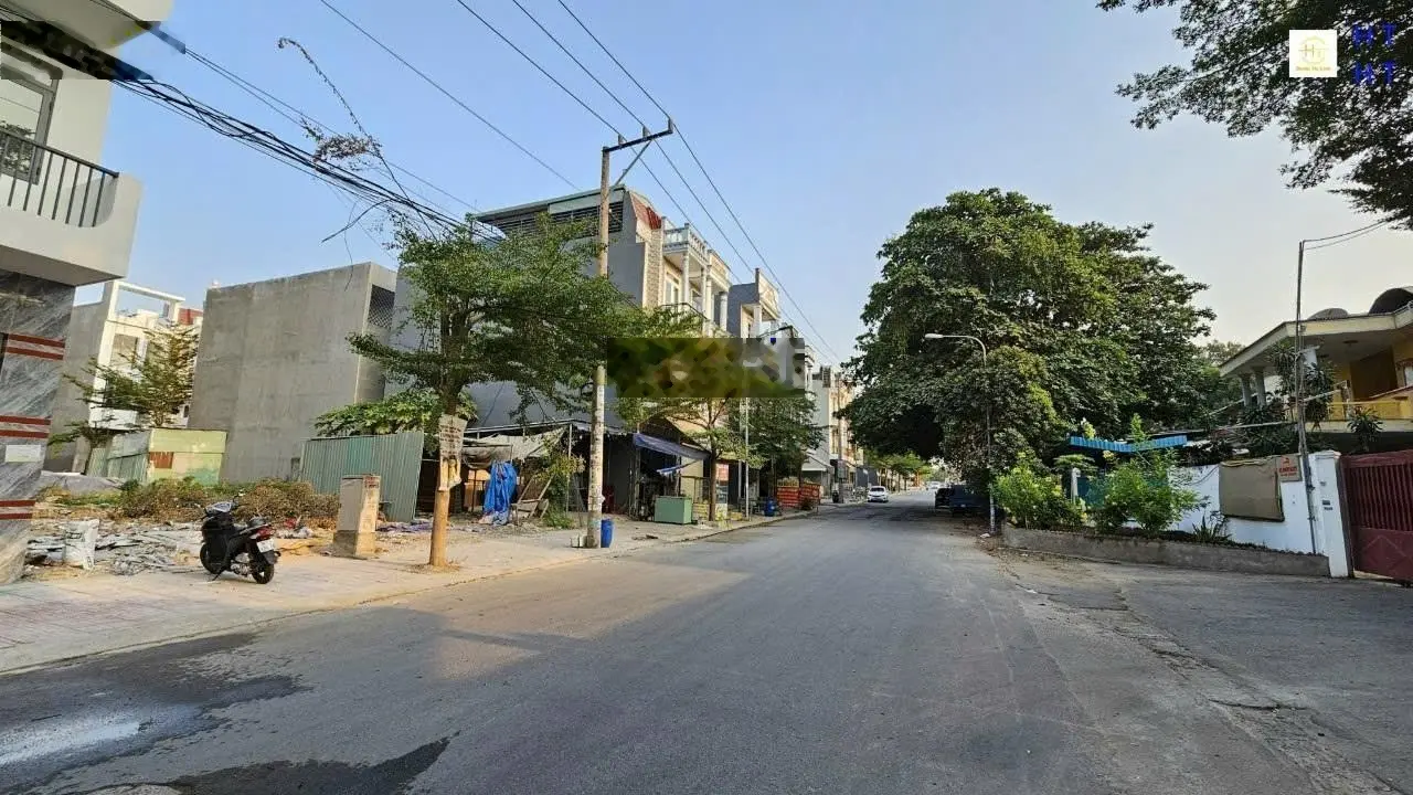 3ty780 TL bán nhà 1 trệt 2 lầu 4 PN mặt tiền KD gần ngã tư Miếu Ông Cù đường 13m thông 2 đầu