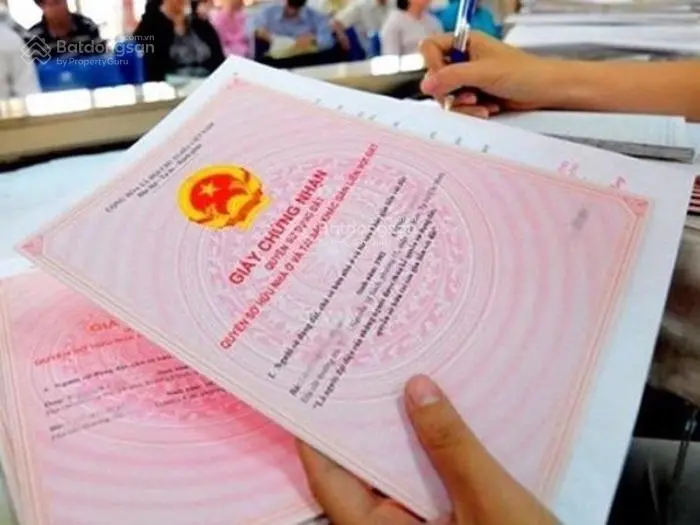 */ Bán nhà 3 tầng mặt tiền đường Lê Thạch (đoạn đầu đường đối diện Bến xe Đà Nẵng)
