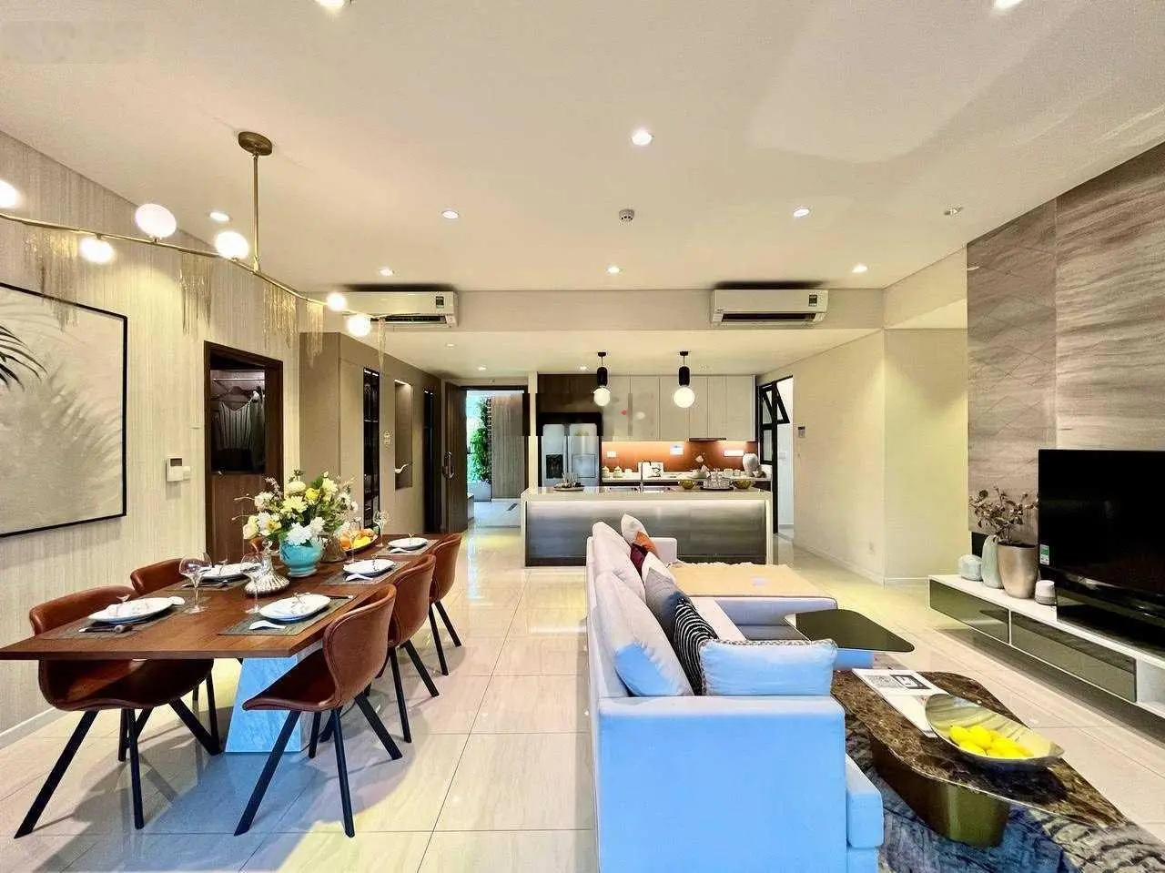 Chủ kẹt tiền cần bán gấp căn 2 phòng ngủ Infiniti chỉ 5 tỷ 4, chênh lệch chỉ 400 bao hết