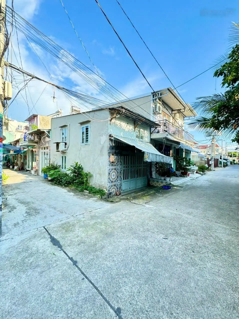 Nhà 1 trệt 1 lửng, 2 phòng, ngang 3,5m Nguyễn Bình Hẻm ô tô