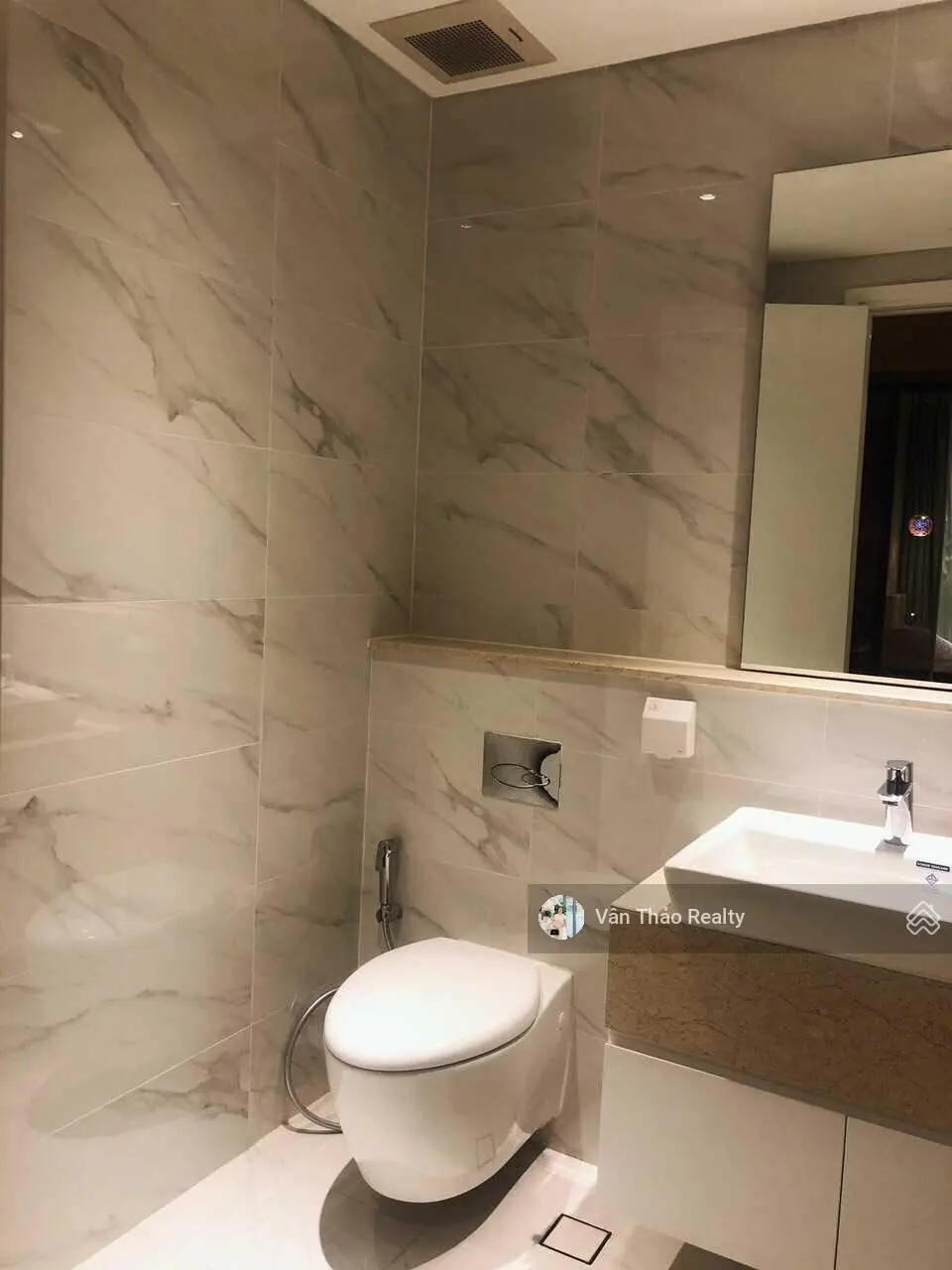 (Cần bán gấp) Căn hộ 3PN sân vườn 192m2, tầng thấp, view sông cực đỉnh khu căn hộ Đảo Kim Cương Q2