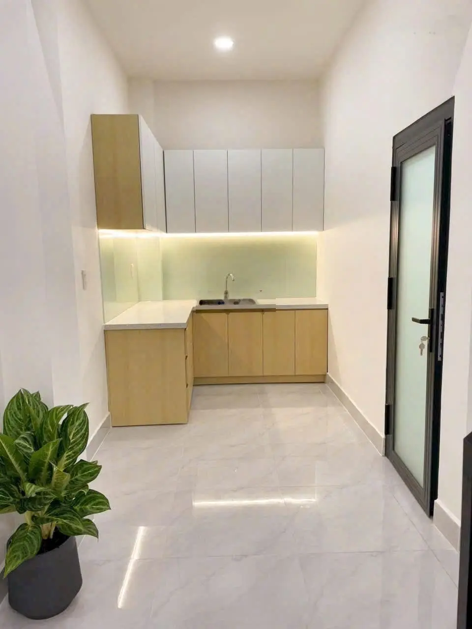 - Nhà bán Nguyễn Duy P9 Q8 - DT : 3,65m x 12m ( nở hậu ) Giá : 4 Tỷ 760 Triệu(Đ)