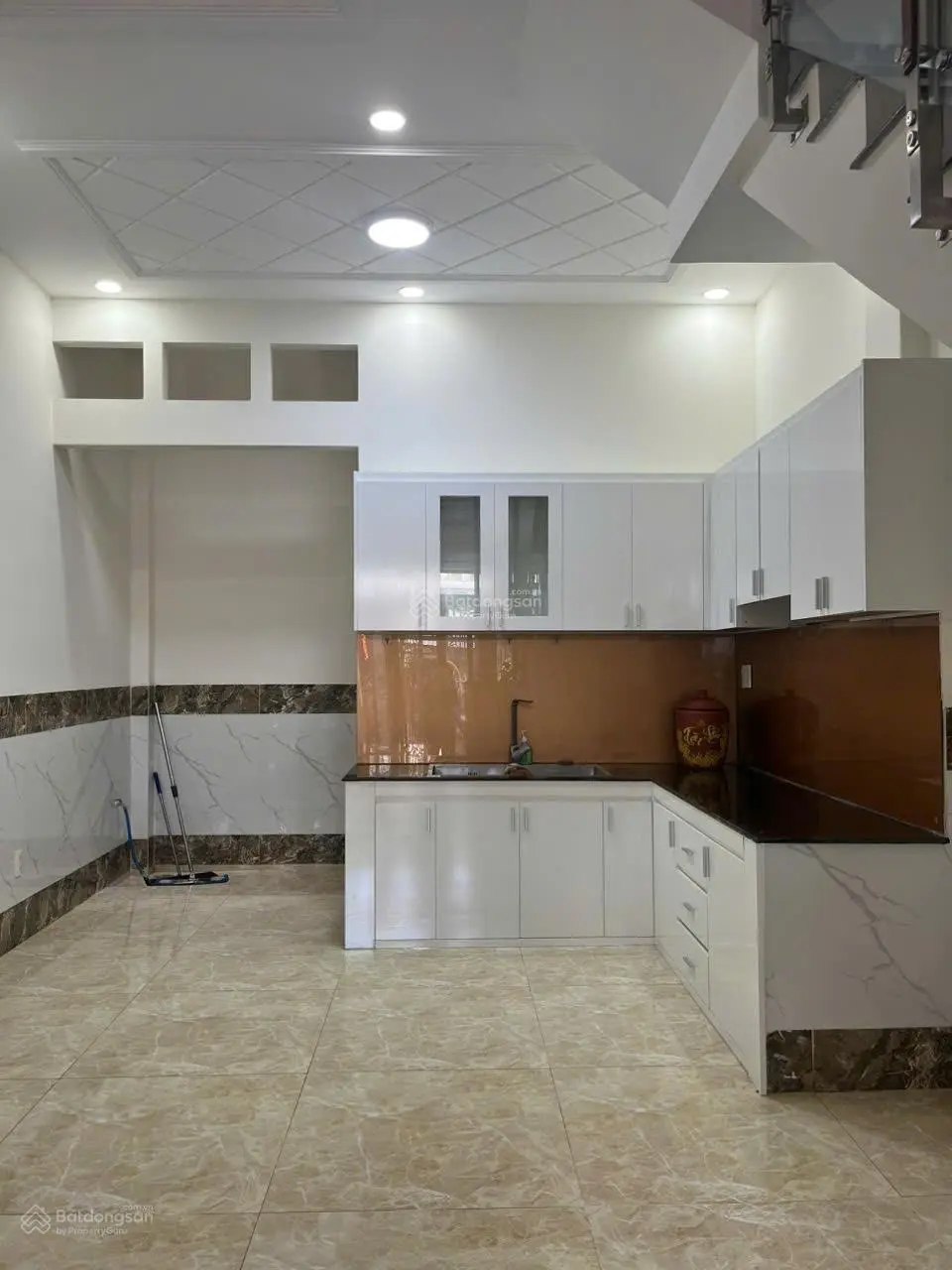 Nhà đẹp chính chủ có sổ hồng hoàn công ngay trung tâm Long Trường Q9, 57m2 1T 2 lầu ST, chỉ 5,5 tỷ