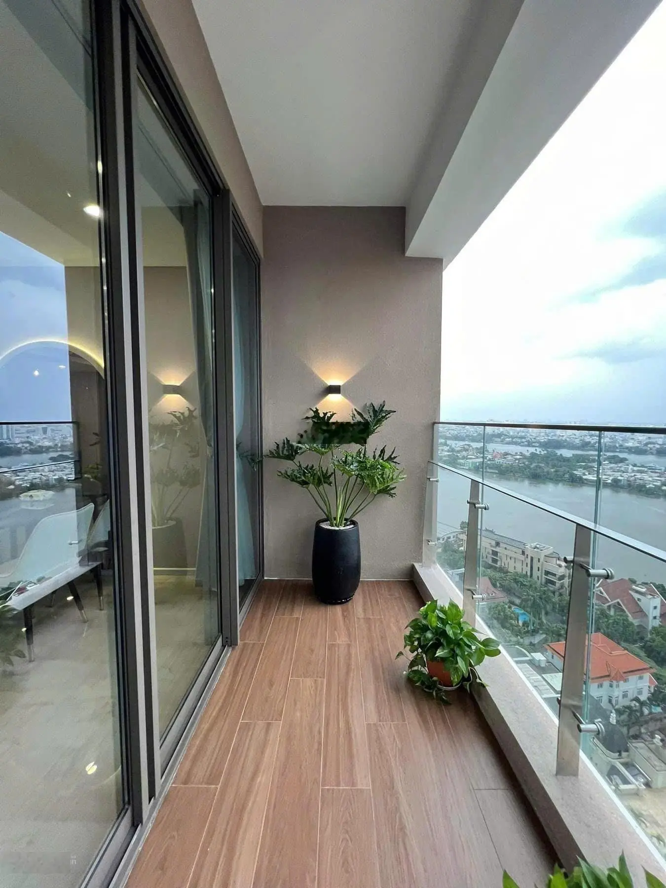 Giỏ hàng 79 căn CĐT 1PN 2PN 3PN view sông nhà mới CK8% Full nội thất miễn phí 2 năm PQL