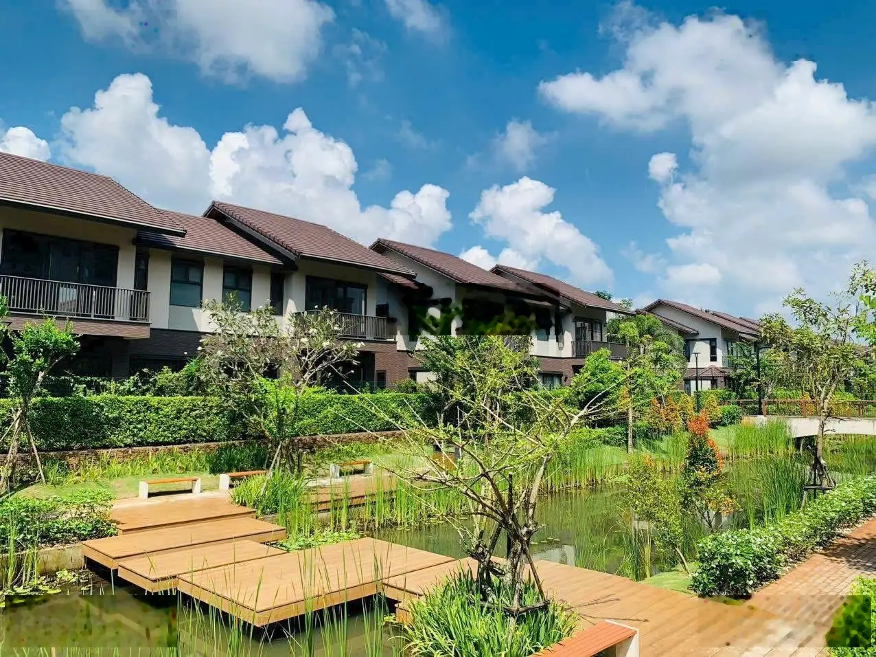 Bán biệt thự 600m2 giá đất khu đô thị phía Tây Sài Gòn. Giá từ 33tr/m2 rẻ hơn đất Quận 9