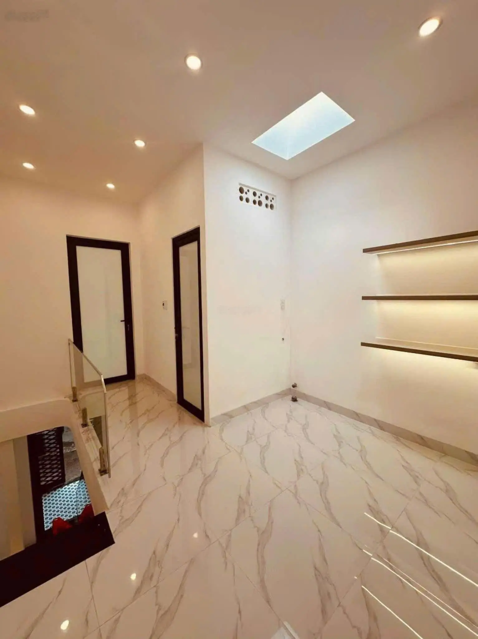 Chính chủ bán nhà đẹp kiệt 338 Hoàng Diệu, phường Bình Hiên, Quận Hải Châu