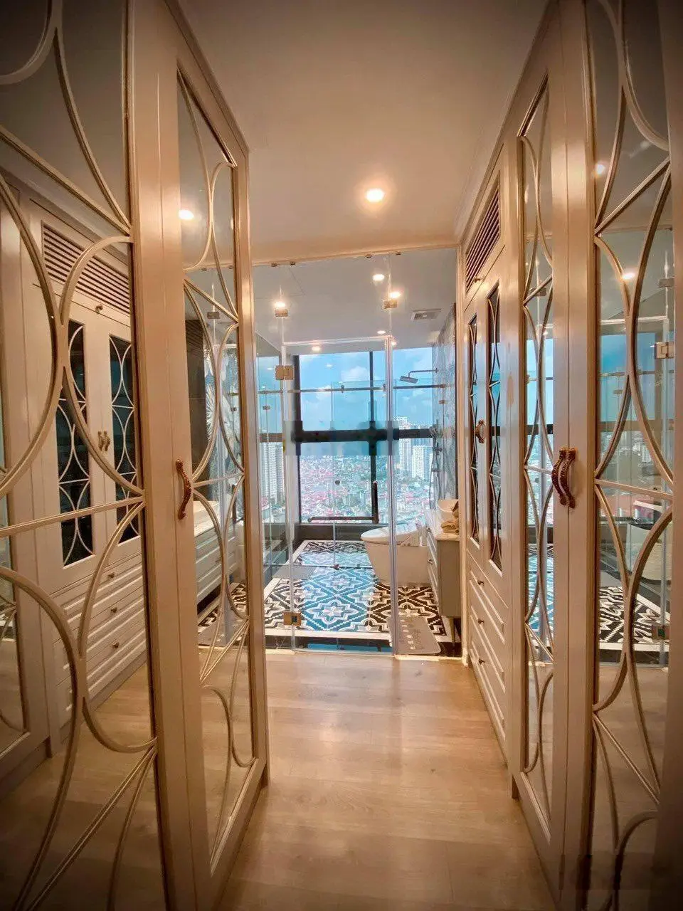 (Cực hiếm) bán gấp căn hộ Hei Tower 4PN 128m2, tầng trung, ban công ĐN, thiện trí giao dịch