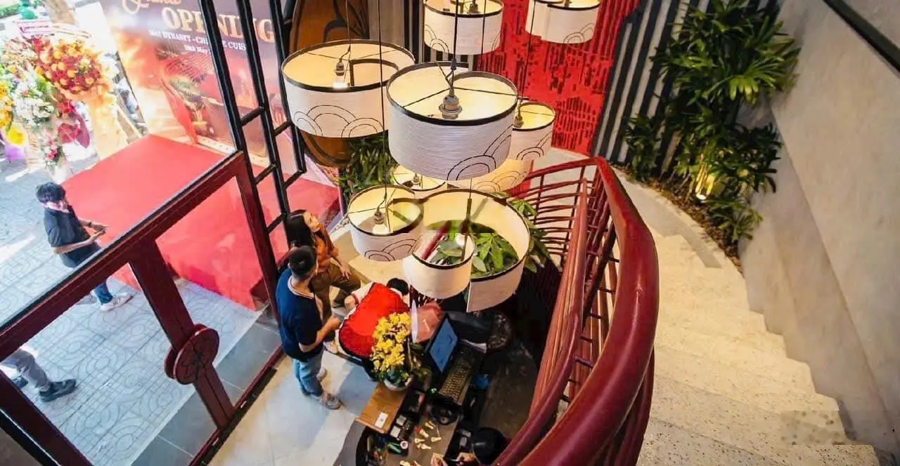 Hiếm bán nhà góc 2 mặt tiền Trần Quang Khải - Q1, DT: 15x18m, 4 tầng, HĐT: 350tr, giá: 72 tỷ