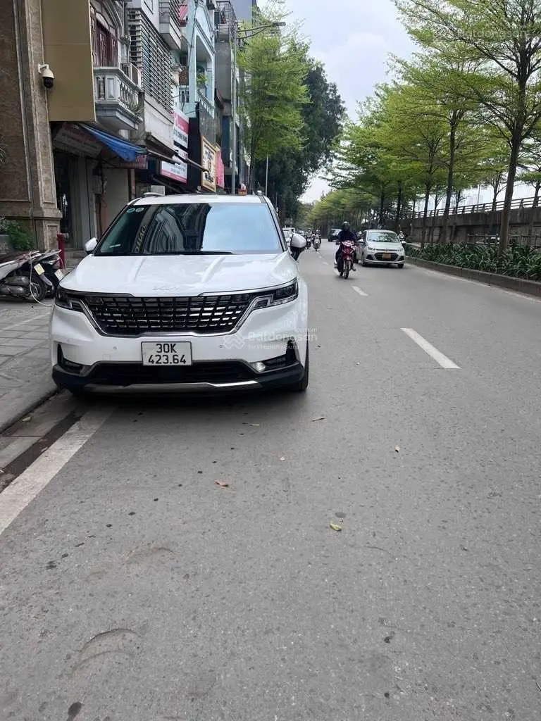 Bán nhà 70m mặt phố Bưởi, trung tâm Ba Đình, vỉa hè rộng, kinh doanh, 20.8 tỷ
