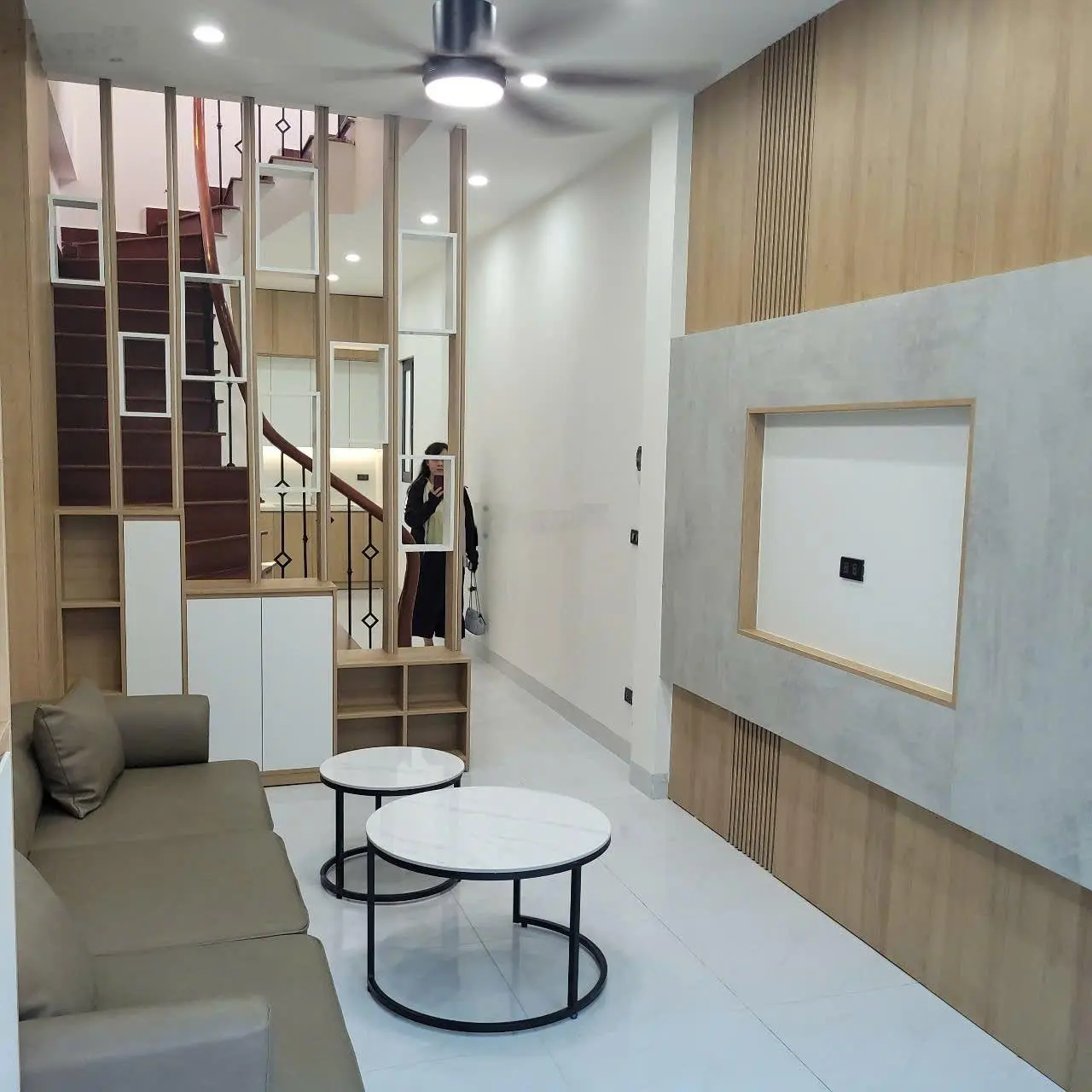 Nhà đẹp như khách sạn 40m 4 tầng 5 ngủ funl đồ giá 5ty96 . lh e 0362088669