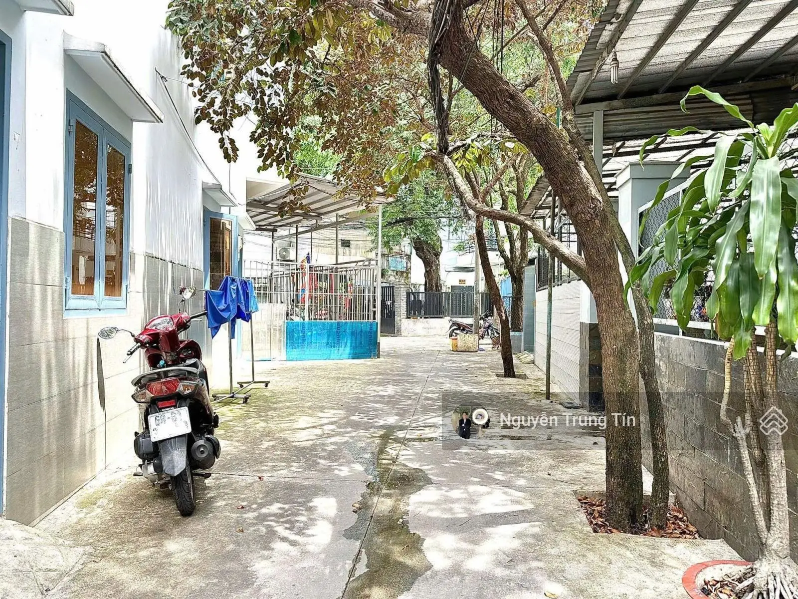 Nhà rẻ Tân Bình - Lạc Long Quân - Chỉ hơn 5 tỷ - 55m2 ( 5.5 x 11m) - Hẻm 6m