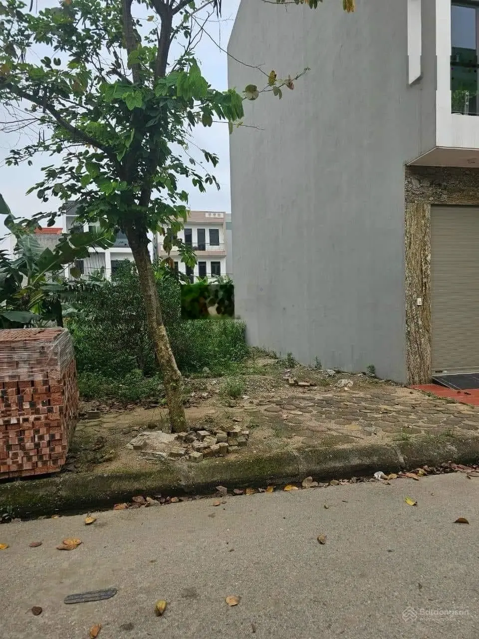 Cần bán lô đất liền kề tại Quốc lộ 37, Tứ Minh, Hải Dương. Diện tích 60m2, giá 2,35 tỷ
