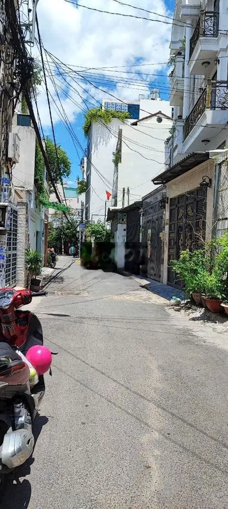 Bán Nhà P8 GV, Ngang 4,3x21M Nở Hậu, Hẻm Thông Xe Tải