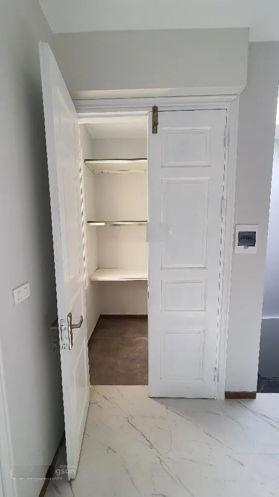 Bán nhà Nguyễn Văn Cừ,phường Gia Thụy,LB. 5 tầng 44m nhà mới,đẹp,30m ra mặt đường NVC, 5,6 tỷ