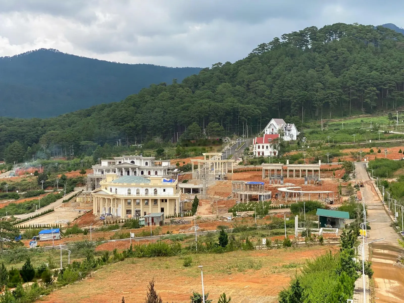 Hoa hậu KĐT Vạn Xuân Langbiang- 290m2, view rừng thông