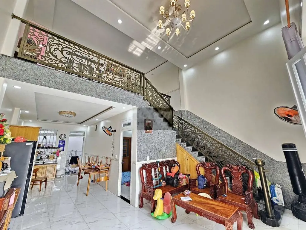 Nhà Phố Hiện Đại 7,7 x 28m sổ riêng full thổ cư hoàn công ,P. Tân biên