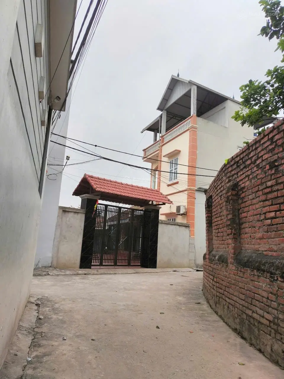 Bán Nhà 3 tầng dân xây kiên cố tại Hợp Đồng - Chương Mỹ- Nhà đẹp Giá đầu tư