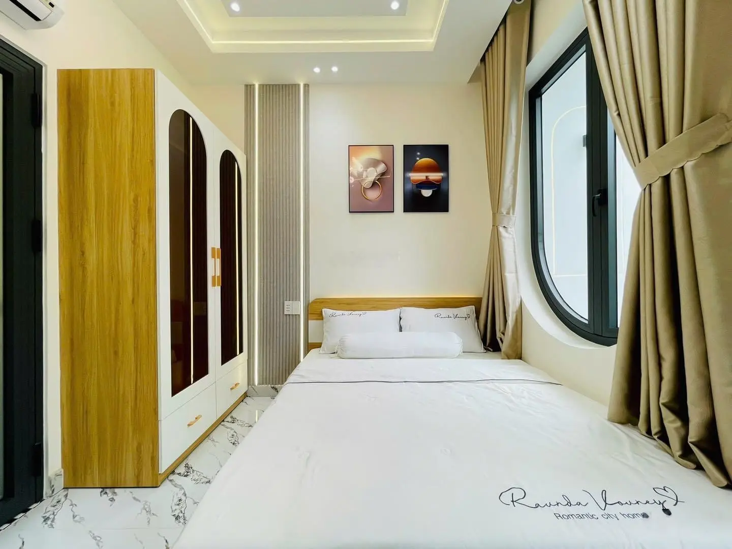Bán nhà Sư Vạn Hạnh, P.10, Quận 10, 52m2, Ngang 5 dài 10,4, giá 2tỷ4,nội thất cơ bản, sổ hồng riêng