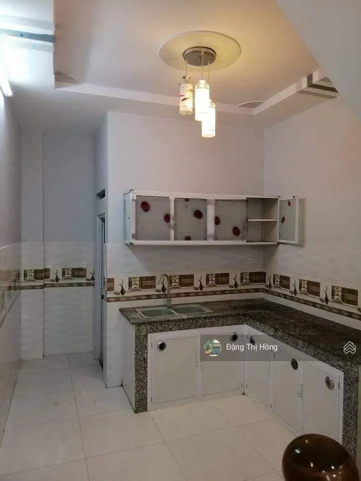 Bán nhà đường Trần Quang Diệu 56m2 sát miều Quận 3 khúc giao với Lê Văn Sỹ sổ sẵn, dân cư đông đúc