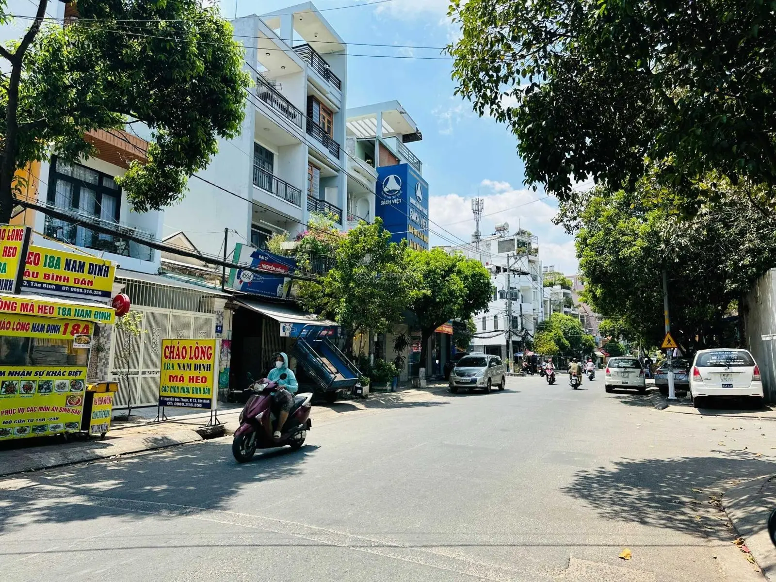12,1 tỷ - bán nhà đẹp ngang 5,5m ngay T3 Hoàng Hoa Thám Cộng Hòa - HXH 6m thông - sổ vuông vức