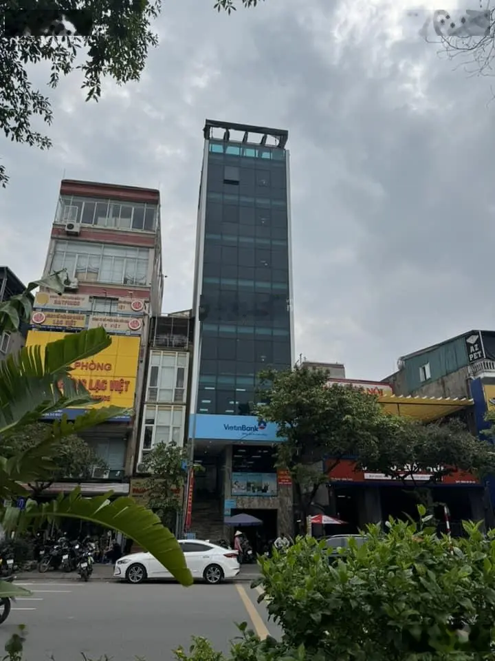 Bán tòa nhà 8 tầng MP Tây Hồ, lô góc thông sàn kinh doanh tấp nập, đường 2 chiều
