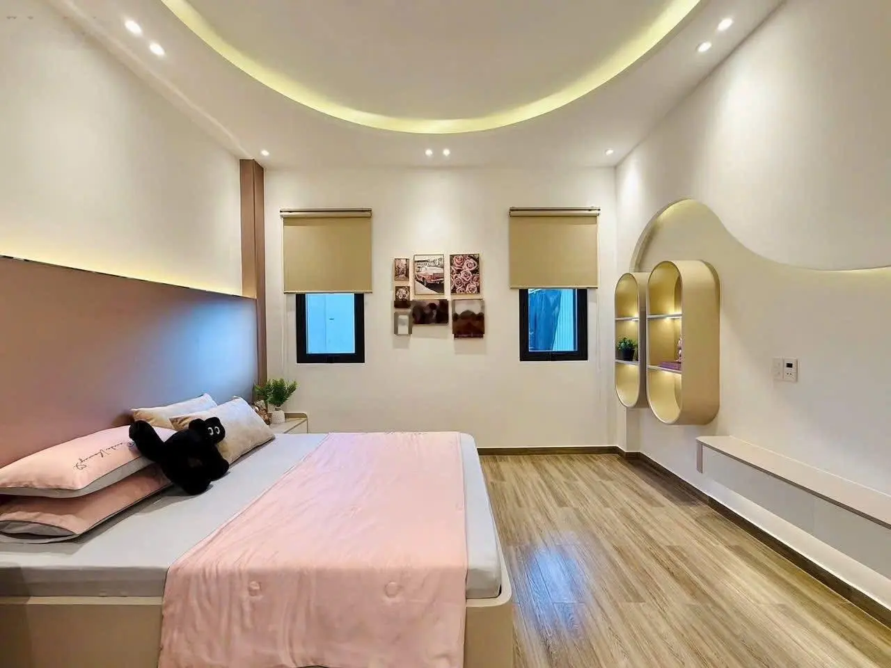 Căn siêu phẩm có thang máy - xe hơi ngủ trong nhà