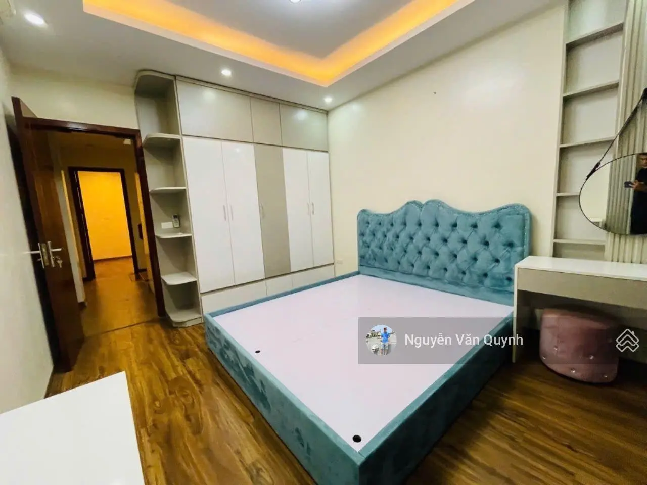 Anh trai chuyển nhà lên chung cư cần bán nhà Dịch Vọng 38m2 xây 5 tầng mới tinh, ô tô đỗ cửa