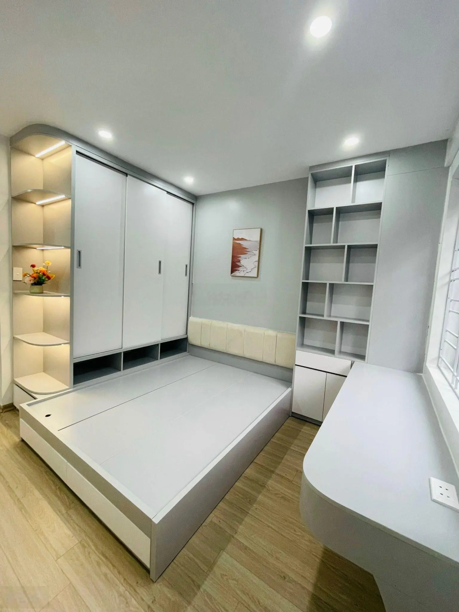 Bán căn hộ tại Nơ3 Bán đảo Linh Đàm - Hoàng Mai Hà Nội. 80m2 3ngủ 2VS. Giá 3tỷ480tr