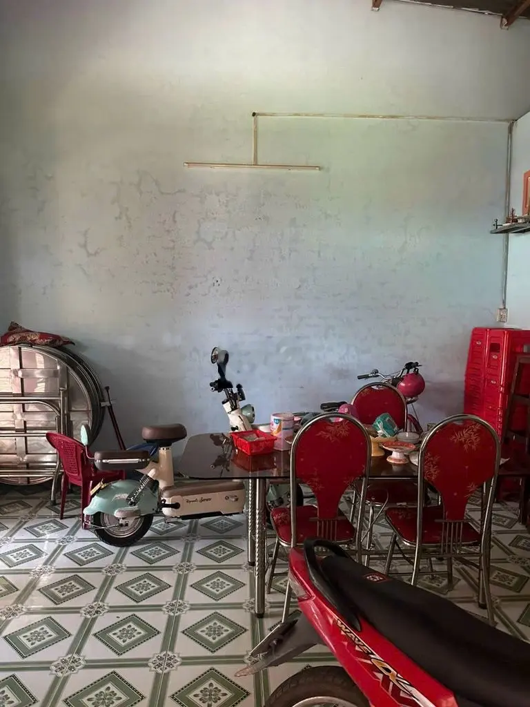 Chủ kẹt tiền bán rẻ căn nhà rộng sổ riêng gần trường học