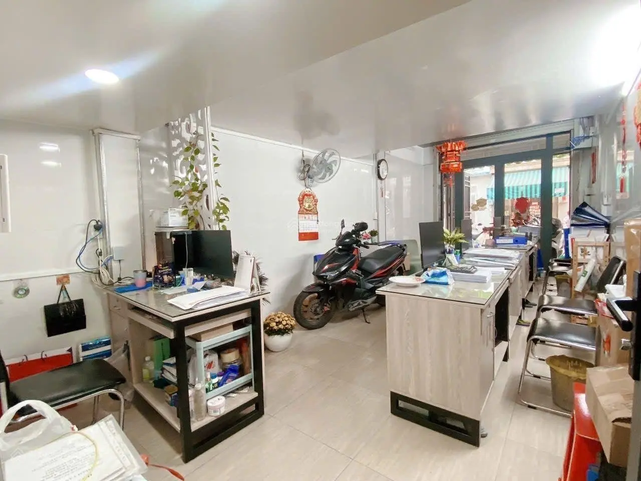 Hiếm có- mặt tiền kinh doanh gần trục đường 3/2, quận 11- 50 m2 vuông vức- 3pn 3wc- giá chỉ 9.9 tỷ